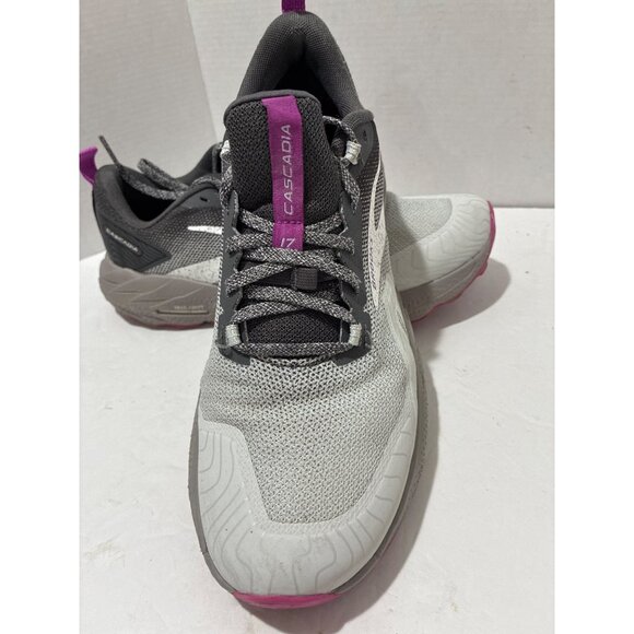 Brooks Cascadia 17 womens trail running shoes in grey and purple colorway size 9 - Picture 6 of 7